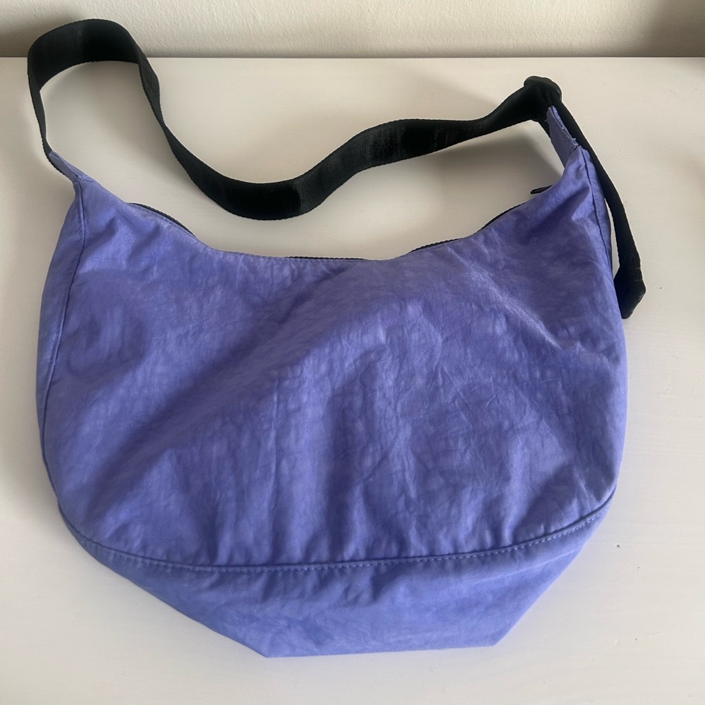 Baggu bluebell medium crescent bag